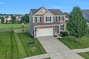 2075 Prairie Clover Dr, Turtlecreek Twp, OH 45036 - Photo 4