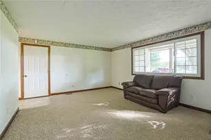 1593 Kensington Dr, Bellbrook, OH 45305 - Photo 6