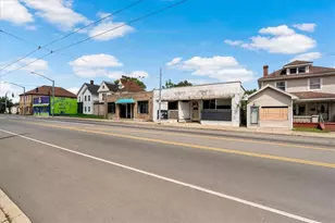 2212 N Main St, Dayton, OH 45405 - Photo 2