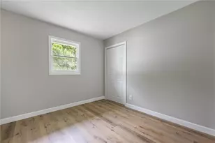 3382 Valleywood Dr, Dayton, OH 45429 - Photo 10