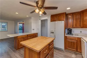 705 Kirkwood Dr, Vandalia, OH 45377 - Photo 10