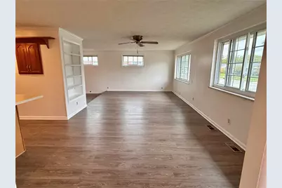 705 Kirkwood Drive, Vandalia, OH 45377 - Photo 8