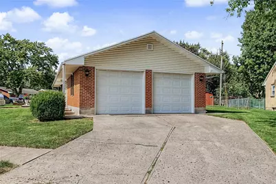 301 Carol Lane, Union, OH 45322 - Photo 4