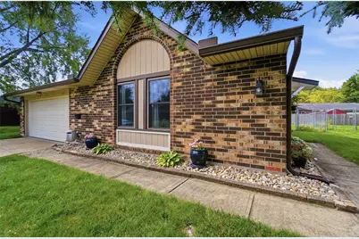 8353 Schoolgate Drive, Huber Heights, OH 45424 - Photo 2