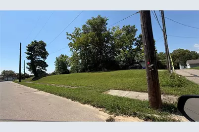 1103 W Riverview Avenue, Dayton, OH 45402 - Photo 4
