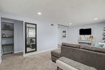 3840 Saranac Circle, Dayton, OH 45429 - Photo 10