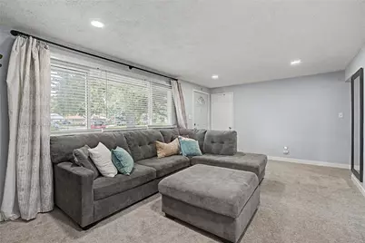 3840 Saranac Circle, Dayton, OH 45429 - Photo 12