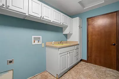 195 Colonial Lane, Dayton, OH 45429 - Photo 30