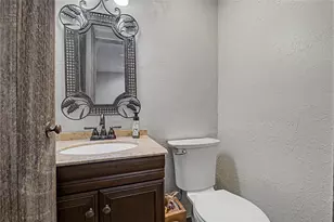 195 Colonial Ln, Dayton, OH 45429 - Photo 52