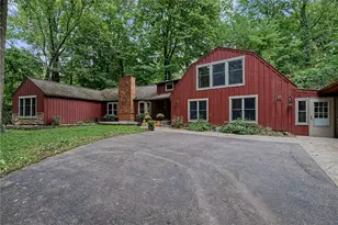 195 Colonial Ln, Dayton, OH 45429 - Photo 2