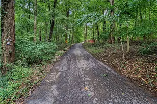 195 Colonial Ln, Dayton, OH 45429 - Photo 6