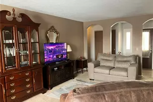 2117 Robinhood Dr, Miamisburg, OH 45342 - Photo 8