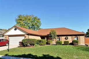 2117 Robinhood Dr, Miamisburg, OH 45342 - Photo 2