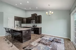 372 Warm Springs Dr, Fairborn, OH 45324 - Photo 14