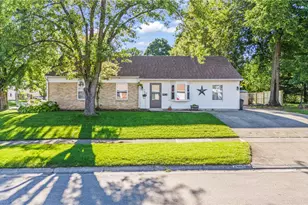 255 Hartshorn Dr, Vandalia, OH 45377 - Photo 2