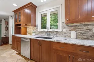 3268 Southfield Dr, Beavercreek, OH 45434 - Photo 10