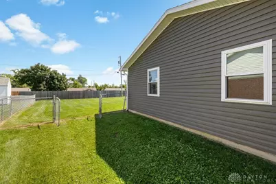 215 Woodfield Drive, Brookville, OH 45309 - Photo 32
