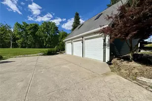 5596 Greentree Rd, Turtlecreek Twp, OH 45036 - Photo 14