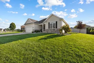 1005 Haverhill Dr, Troy, OH 45373 - Photo 4