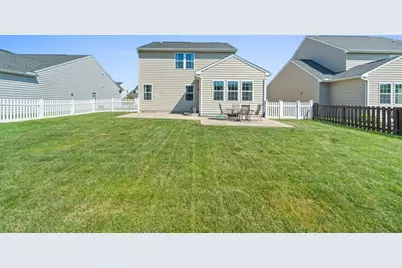 7119 Bluestream Drive, Tipp City, OH 45371 - Photo 38