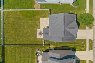 7119 Bluestream Dr, Tipp City, OH 45371 - Photo 48