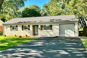 215 Keller Ct, Englewood, OH 45322 - Photo 2