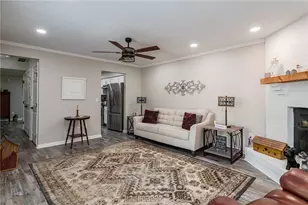 1346 Whispering Woods Dr, West Carrollton, OH 45449 - Photo 10