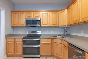 3028 Elmbrook Way, Beavercreek, OH 45431 - Photo 8