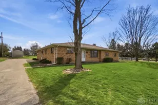 6020 Studebaker Rd, Tipp City, OH 45371 - Photo 2