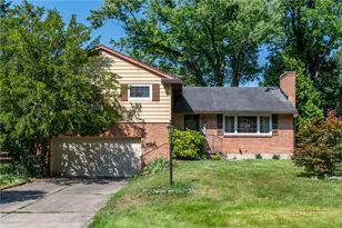 5273 Bittersweet Dr, Washington Twp, OH 45429 - Photo 2