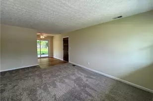 422 Buttercup Ave, Vandalia, OH 45377 - Photo 4