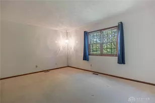 915 N Fairfield Rd, Beavercreek, OH 45434 - Photo 20