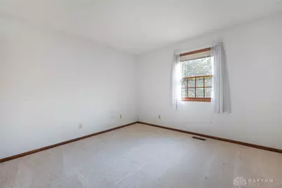 915 N Fairfield Road, Beavercreek, OH 45434 - Photo 18