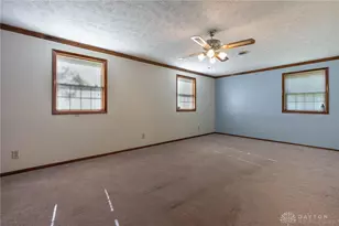 915 N Fairfield Rd, Beavercreek, OH 45434 - Photo 4