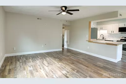 353 Chadwick Place, Fairborn, OH 45324 - Photo 2