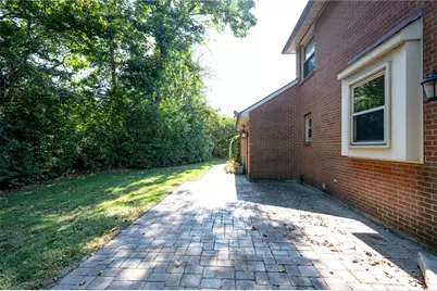 8363 Squirrel Hollow Ridge, West Chester Twp, OH 45069 - Photo 6