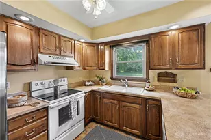 2390 Rockingham Dr, Troy, OH 45373 - Photo 12