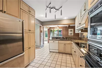 5208 Vernadale Drive, Washington Twp, OH 45429 - Photo 10