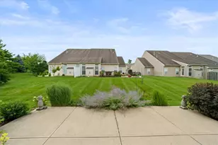 2290 Cobblestone Ct, Miamisburg, OH 45342 - Photo 14