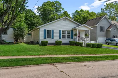 299 N West Street, Xenia, OH 45385 - Photo 2