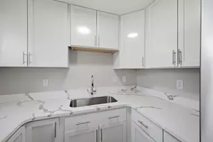 8016 School Rd, Sycamore Township, OH 45249 - Photo 10