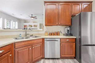 10101 Sawtry Ln, Washington Twp, OH 45458 - Photo 14