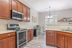 10101 Sawtry Ln, Washington Twp, OH 45458 - Photo 12