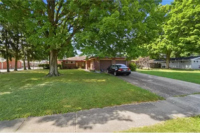 850-854 Dorothy Lane, Kettering, OH 45419 - Photo 2