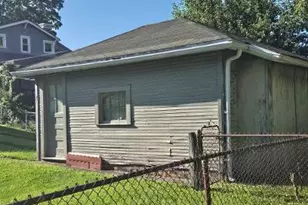 2616 Westfield Ave, Dayton, OH 45420 - Photo 2