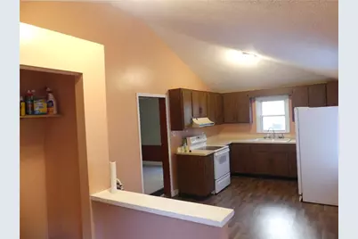 935 S Detroit Street, Xenia, OH 45385 - Photo 10