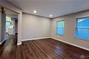 1008 Old Stone Ct, Centerville, OH 45459 - Photo 8