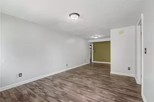 7773 Timber Hill Dr, Dayton, OH 45424 - Photo 8