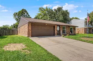 7773 Timber Hill Dr, Dayton, OH 45424 - Photo 2