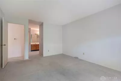 815 Hunters Ridge Drive, Fairborn, OH 45324 - Photo 12